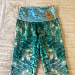 NWT Waterlust Women’s Leggings in Sun-Kissed Sea Print